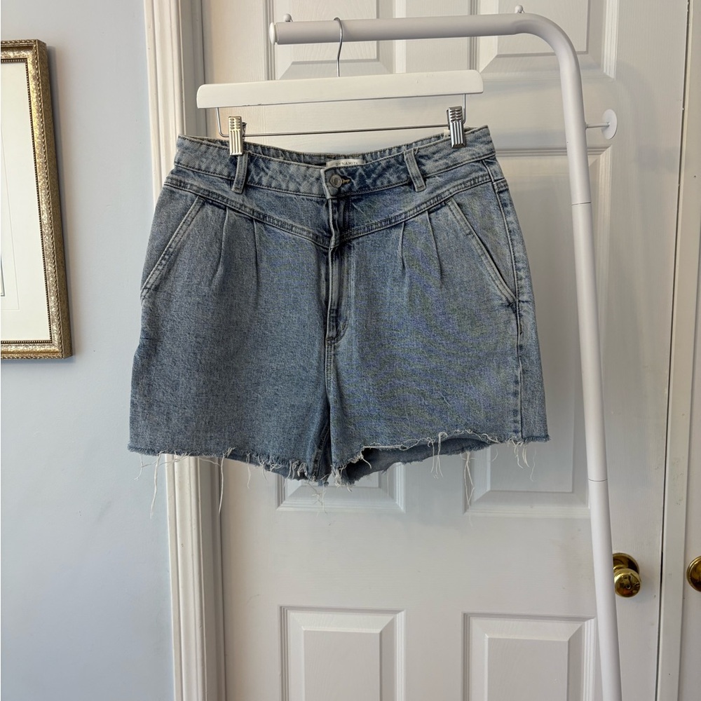Dynamite Gigi Pleated Highrise Light Blue Denin Shorts Size 30 Jeans Cotton - Picture 5 of 8